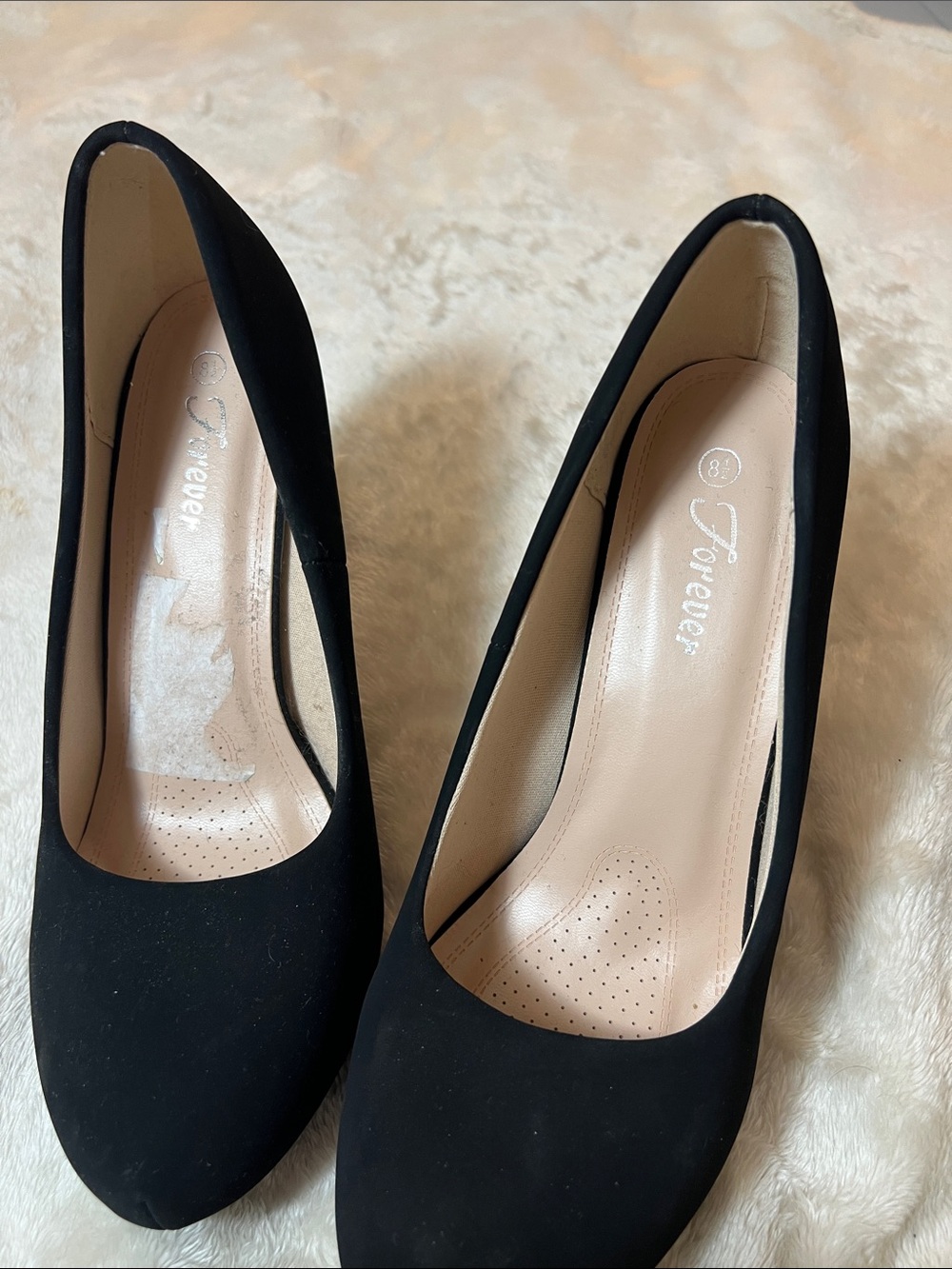 Forever 21 Black Round-Toe Suede Pumps for Women